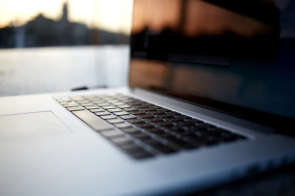 Closeup shot open laptop computer — Stock Photo, Image