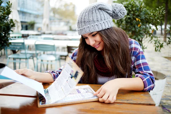 Charming pretty girl sitting at cafe — Stock Photo, Image