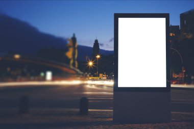boş şehir billboard kopya alanı ile