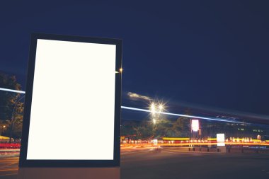 boş şehir billboard kopya alanı ile