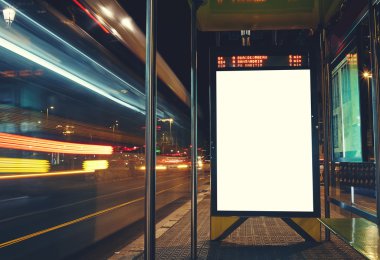boş şehir billboard kopya alanı ile
