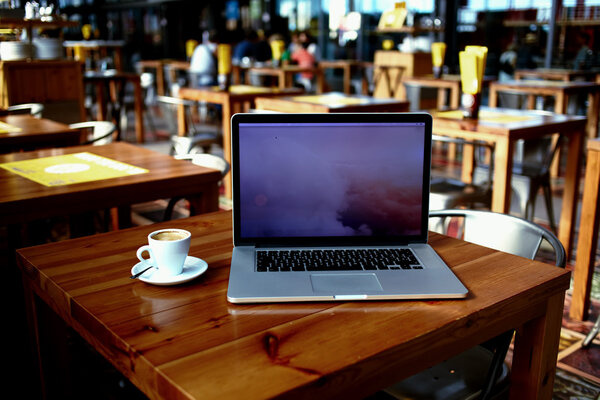 Laptop computer with copy space screen