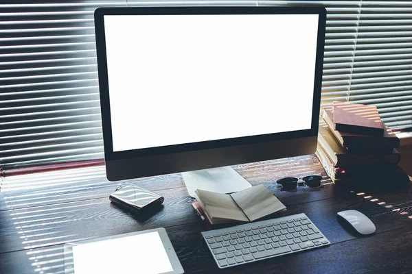 Work space with pc computer  and digital tablet — Stockfoto