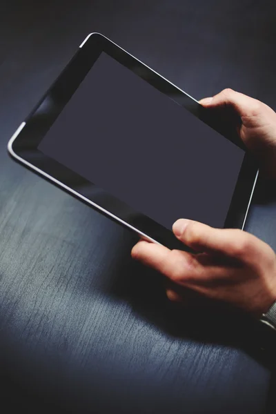 Male hands holding digital tablet — Stock Photo, Image