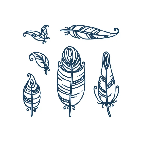 Plumes tribales isolées en fond blanc. Ensemble de plumes ethniques. Illustration vectorielle — Image vectorielle