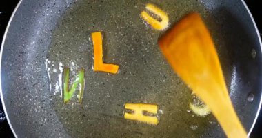 Stir-Frying karışık Alfabe harf, kelime Öğle Yemeği