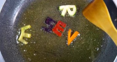 Karışık alfabesinde geçerli olan harfleri stir-frying, word hizmet