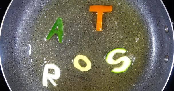 Sauté lettres alphabet mixte, mot rôti — Video