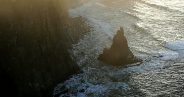 Скалы Мохера в графстве Клэр, Ирландия — стоковое видео