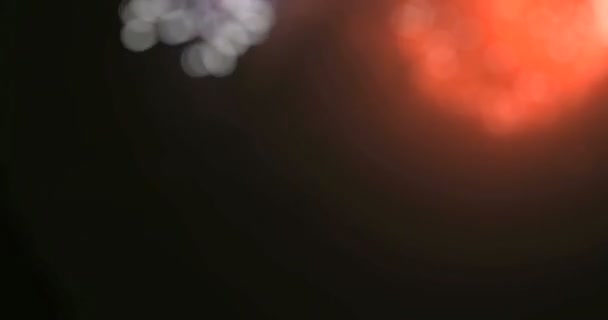 Luci di fata offuscate da sfondo fuochi d'artificio . — Video Stock