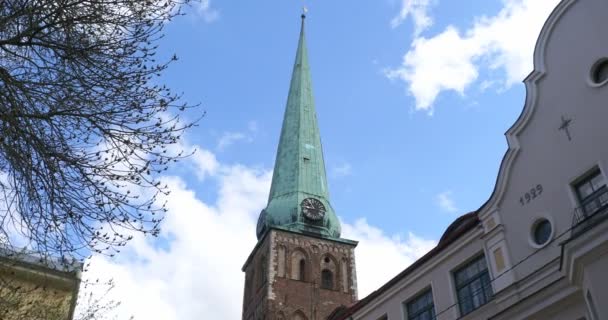 Střecha kostela v Rize, Lotyšsko — Stock video