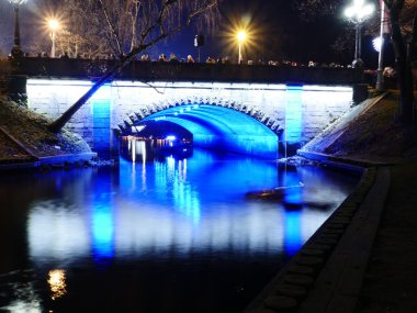 küçük köprü gece görünümü