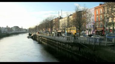 Liffey Nehri, akşam ışığı