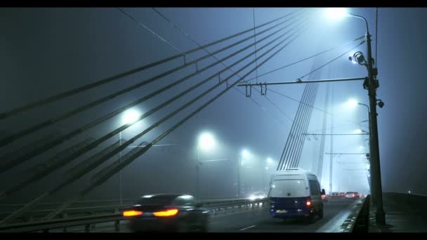 Puente de piedra Vansu sobre el río Daugava en Riga, Letonia — Vídeos de Stock