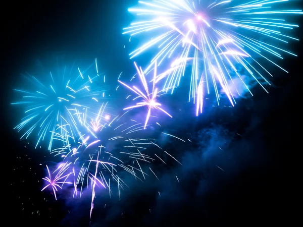 Fireworks uygulamasında yeni yıl arifesinde herhangi bir Avrupa kenti
