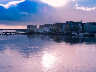 Athlone şehir ve Shannon Nehri Panoraması