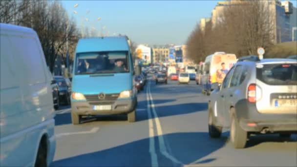 Wazig verkeer jam in de stad, weg, rush hour — Stockvideo