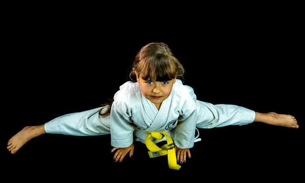 kimono kullanmada güzel kız portresi