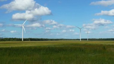 Rüzgar türbinleri alanlarında,