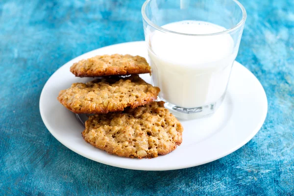 Galletas de avena con mantequilla de maní — Foto de Stock