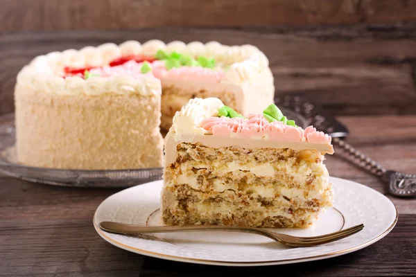 Bolo de creme de manteiga decorado — Fotografia de Stock