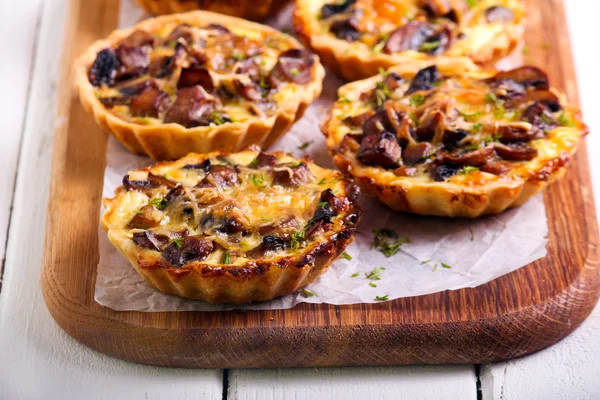 Mushroom filling mini tarts — Stock Photo, Image