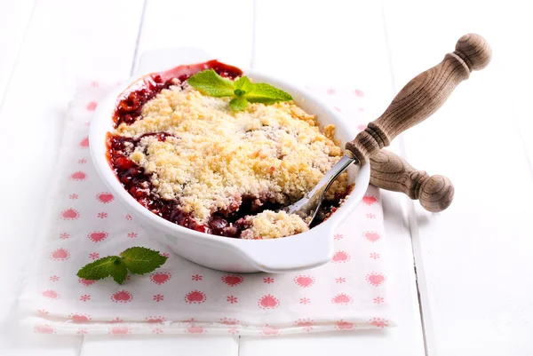 Berry crumble topping cake — Stock Photo, Image