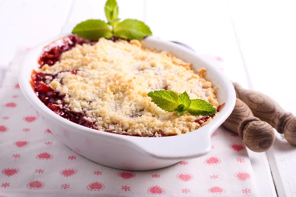 Berry crumble topping cake — Stock Photo, Image