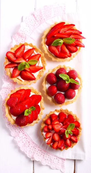 Jordbær og flødeost mini kager - Stock-foto