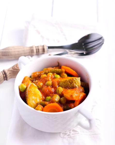Courgette, mazăre, morcov și tocană de fasole verde — Fotografie, imagine de stoc