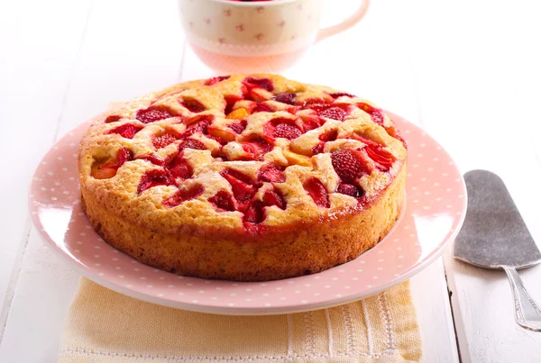 과일과 베리 케이크, 슬라이스 — 스톡 사진