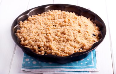 Kek teneke içinde tepesi streusel 