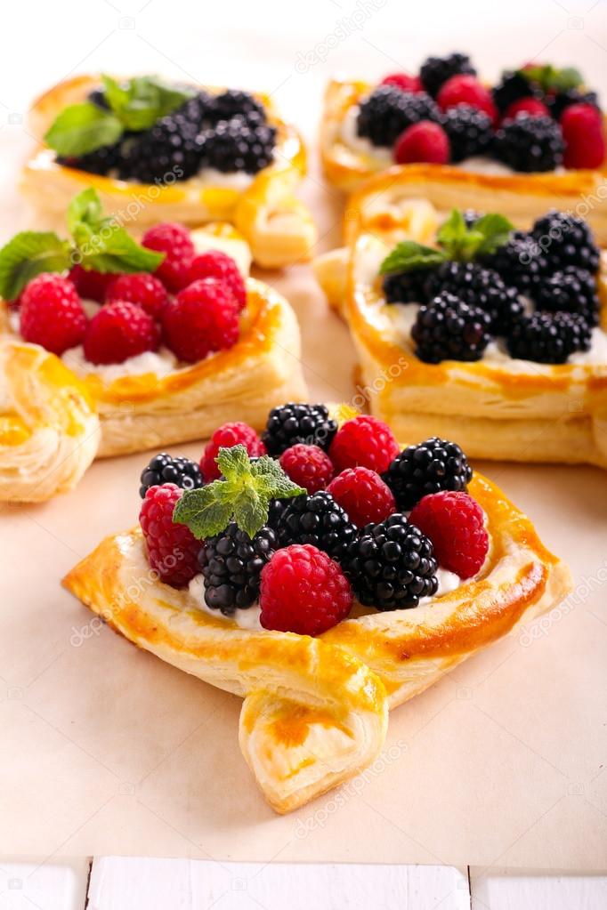 Puff pastry cakes with cream filling Stock Photo by ©manyakotic 117482966