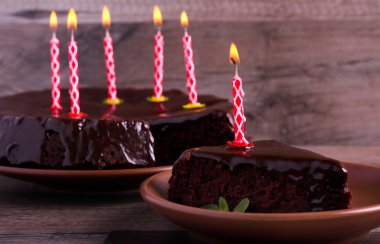 Çikolatalı pasta dilimi 