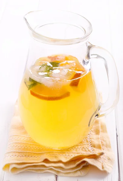 Orange and mint lemonade — Stock Photo, Image