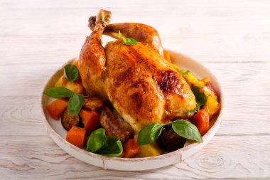 Sebzeli kızarmış tavuk.