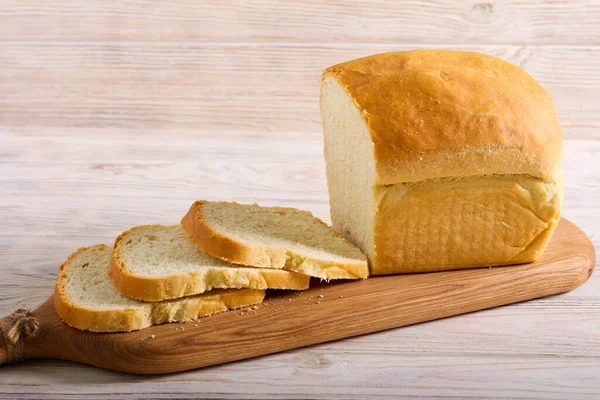 Pane Bianco Fatto Casa Affettato Tavola Legno — Foto Stock