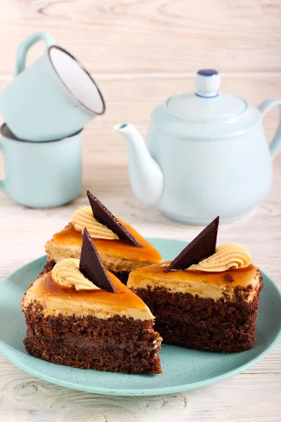 Caramel Chocolate Cake Slices Plate — Stock Photo, Image