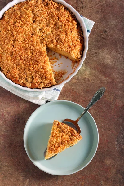 Pear Crumble Cake Served Plate — Stock Photo, Image