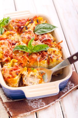 doldurma kıyma ile rulo pasta 