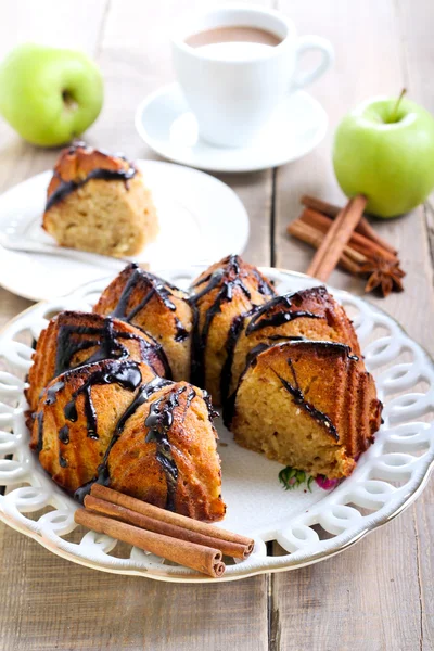 Spelt apple ring cake — Stock Photo, Image