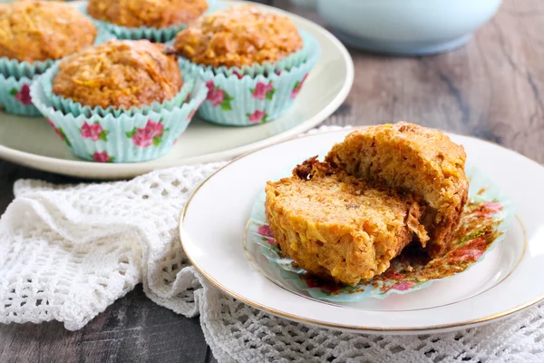Carrot and apple muffins — Stock Photo, Image