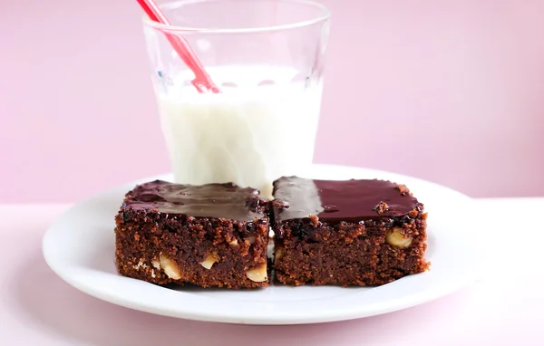 Chocolate and nut slices