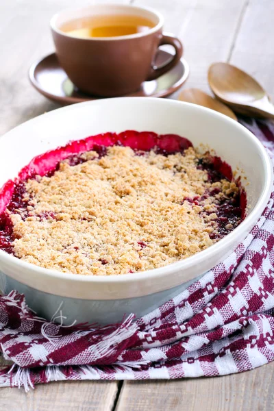 Fruit crumble cake — Stock Photo, Image