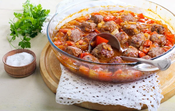 Sweet and sour meatballs — Stock Photo, Image