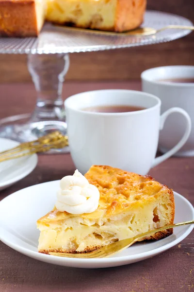 Rebanada de pastel de manzana —  Fotos de Stock