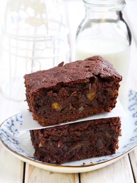 Brownie de chocolate cítrico y de frutos secos —  Fotos de Stock