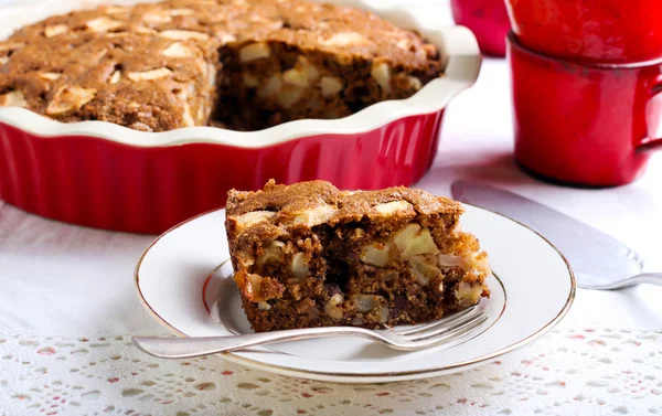 Slice of whole wheat apple cake — Stock Photo, Image