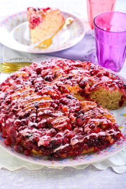 pasta aşağı ters kızılcık 