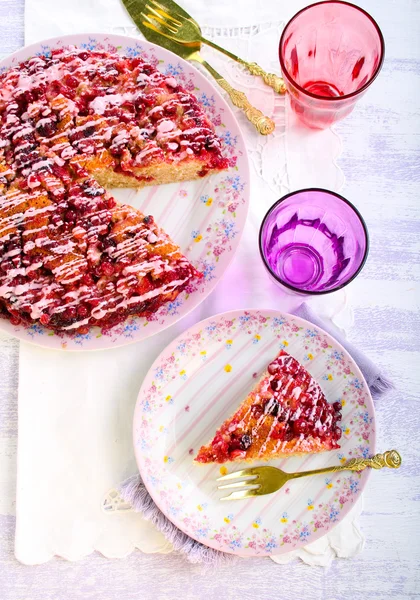 Cranberry upside down cake — Stock Photo, Image